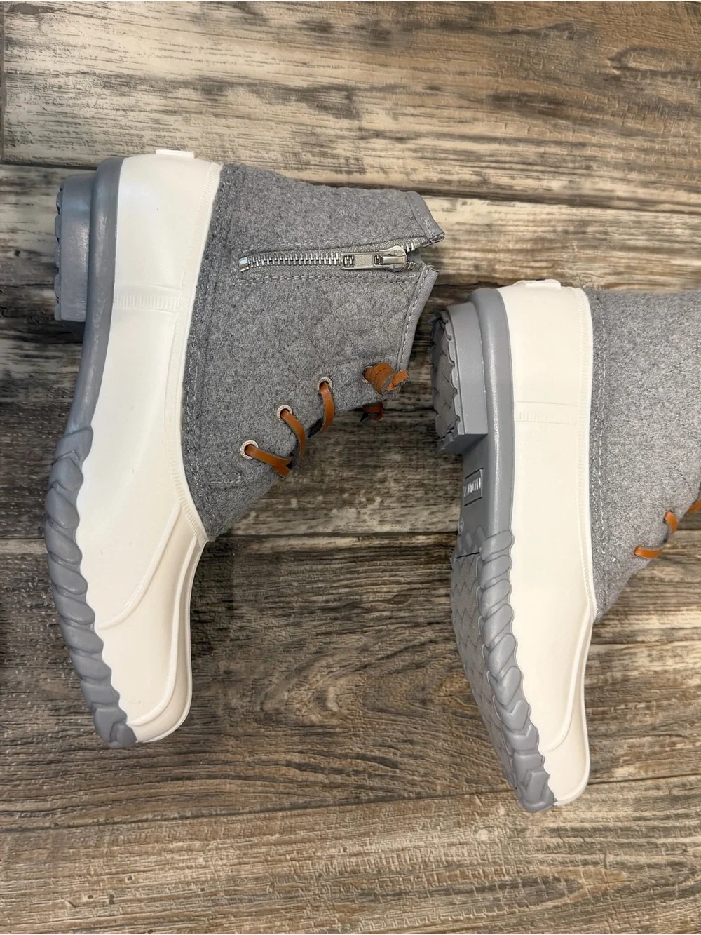 Nautica waterproof white